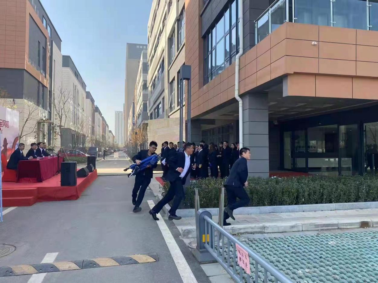 AG���˹��ʡ�(�й���)�ٷ���վ-��վ���